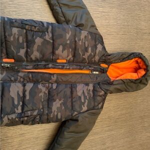 Kids Camouflage Puffer Jacket with Orange Lining
